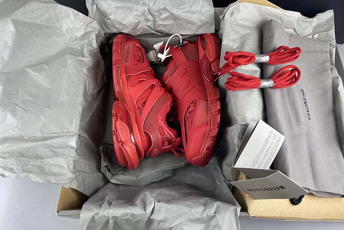 Ba*len*cia*ga track 3.0 red 542023 w2la1 6000