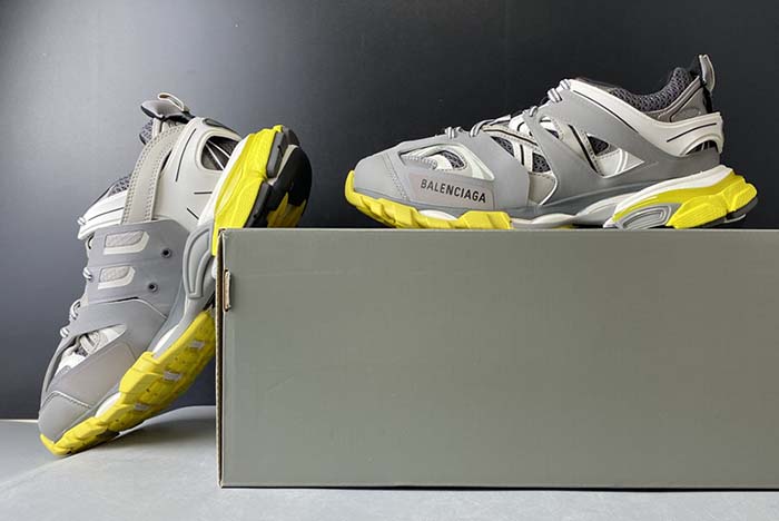 Ba*len*cia*ga track 3.0 542023-w1gb7-2018