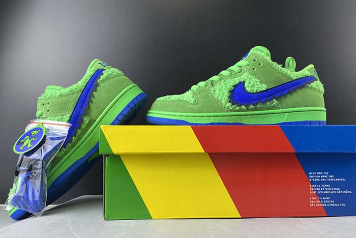 Dead x Nike SB Dunk Low“ Yellow Bear” CJ5378-300
