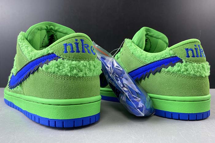 Dead x Nike SB Dunk Low“ Yellow Bear” CJ5378-300