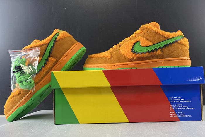 Grateful Dead x Nike SB Dunk Low CJ5378 800