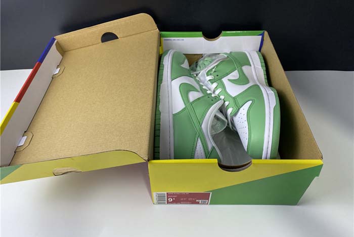 Nike SB Dunk Low Green Tender powder CU1726-188