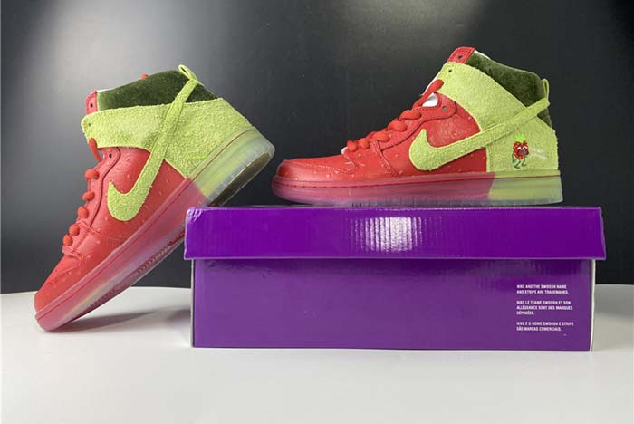 Nike SB Dunk High “Strawberry Cough CW7093-600