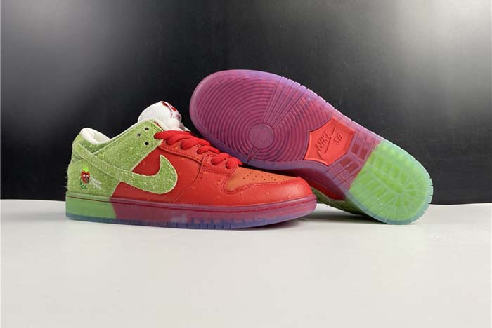 Dunk SB Nike SB Dunk High “Strawberry Cough CW7093-601