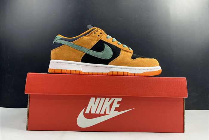 Nike Dunk Low SP “Ceramic” DA1469-001