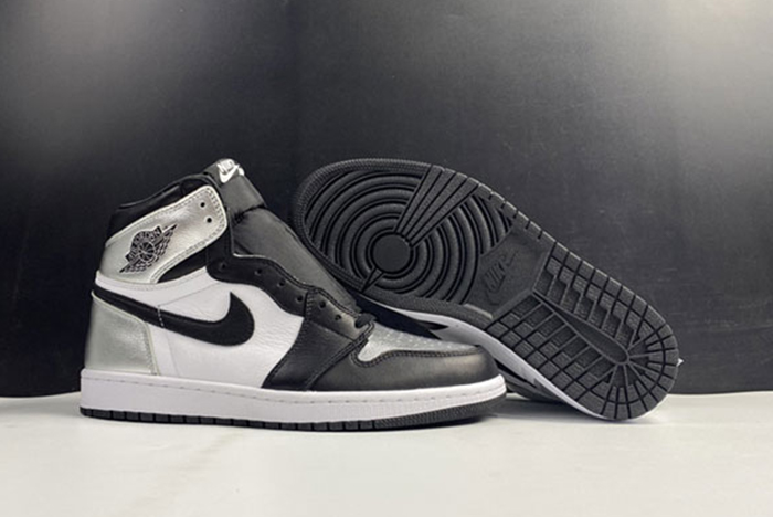 Air Jordan 1 High OG WMNS “Silver Toe” CD0461-001