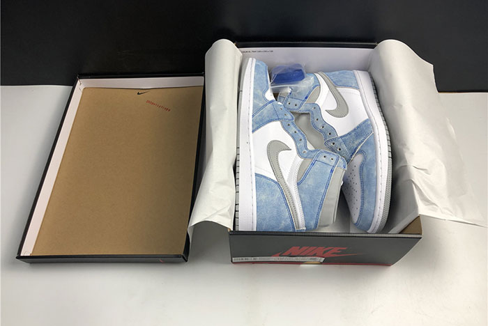 Air Jordan 1“ Hype Royal”  555088-402