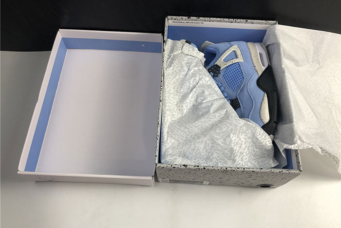 Air Jordan 4 retro  university blue CT8527-400