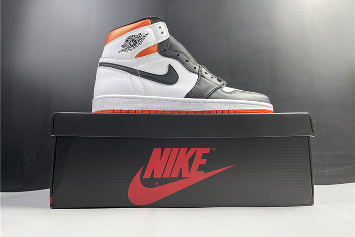 Air Jordan 1 High OG  555088-180