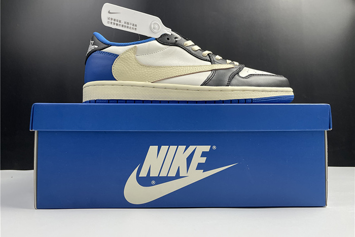 Air Jordan 1 Travis Scott  DM7866-140