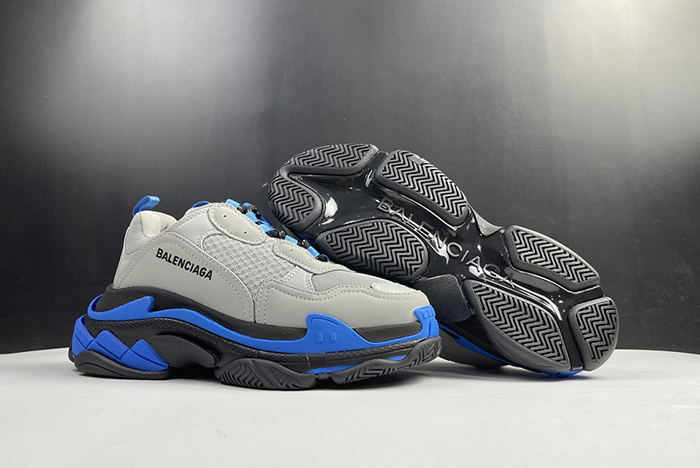 Ba*len*cia*ga triple s trainers 536737 w06n1 9018