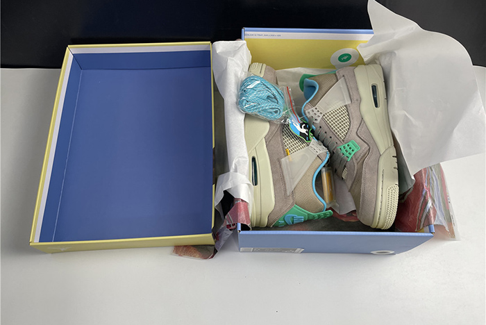 Union LA x Air Jordan 4 ‘’Taupe Haze‘’ DJ5718-242