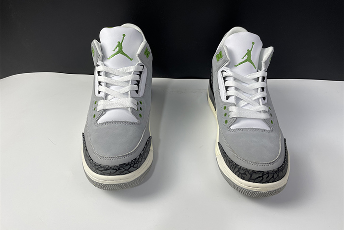 Air Jordan 3 Chlorophyll Tinker 136064-006
