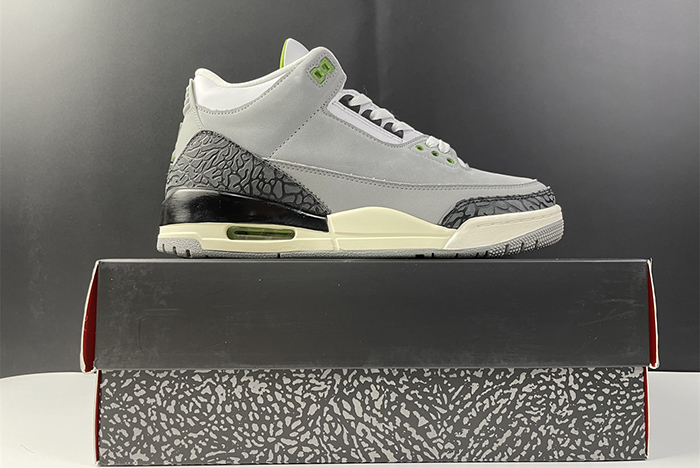 Air Jordan 3 Chlorophyll Tinker 136064-006