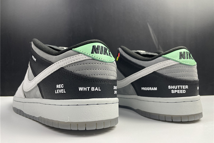 Nike sb dunk “VX1000 Comcorder” CV1659 001