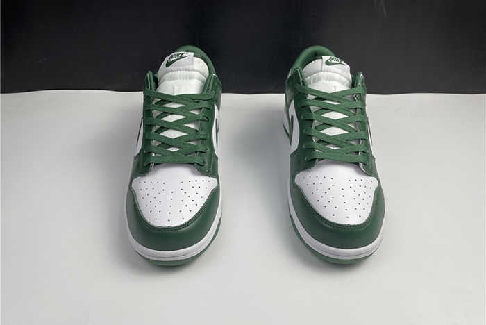 Nike Dunk Low “Team Green”  DD1391-101