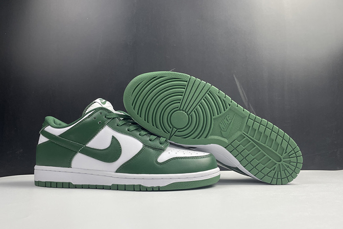 Nike Dunk Low “Team Green”  DD1391-101