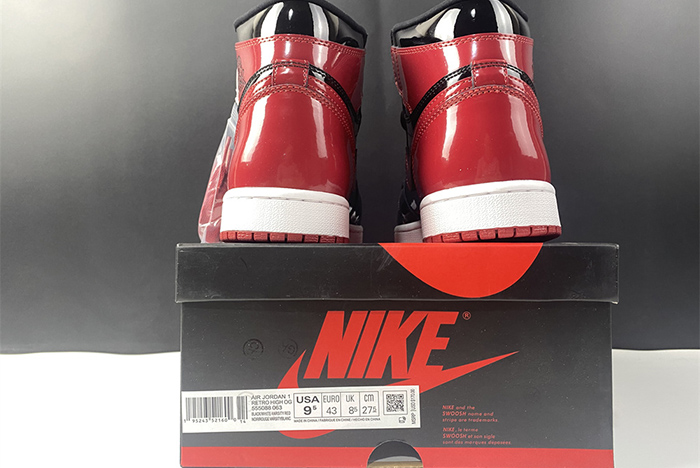 Air Jordan 1 High OG “Bred Patent”  555088-063