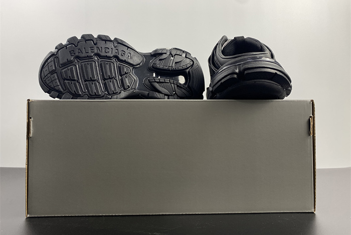 Ba*len*cia*ga track mule in black mesh and nylon 653814w3cp31000