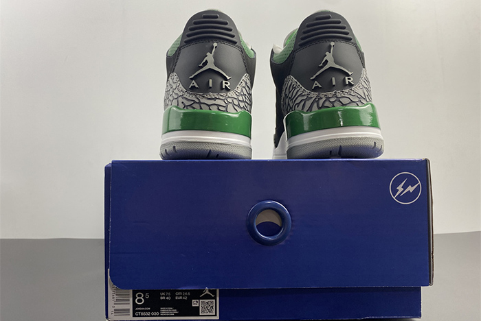 Air Jordan 3  Pine Green” CT8532-030