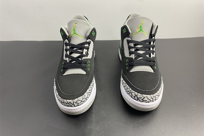 Air Jordan 3  Pine Green” CT8532-030