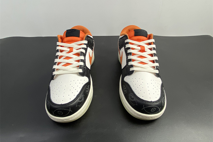 NIKE Dunk SB Low DD3357-100