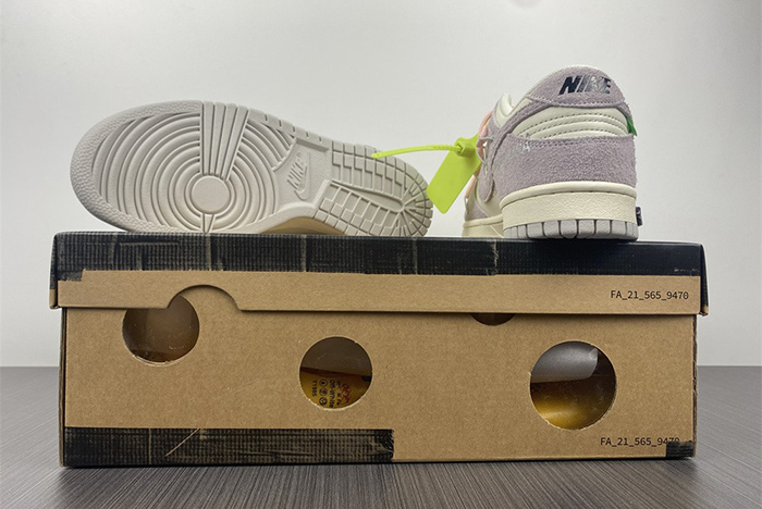 Off-White x Nike Dunk Low DJ0950-100