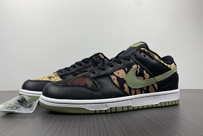 NIKE DUNK LOW SE DH0957-001