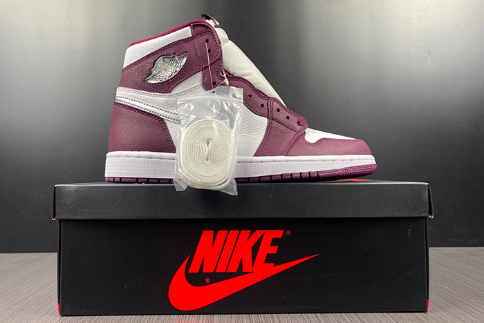 Air Jordan 1 High OG Volt Gold   555088-611