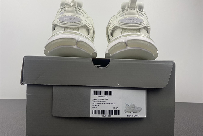 Ba*len*cia*ga track sneaker upper glow in dark/sole 542436 w3cr1 9000