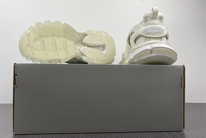 Ba*len*cia*ga track sneaker upper glow in dark/sole 542436 w3cr1 9000