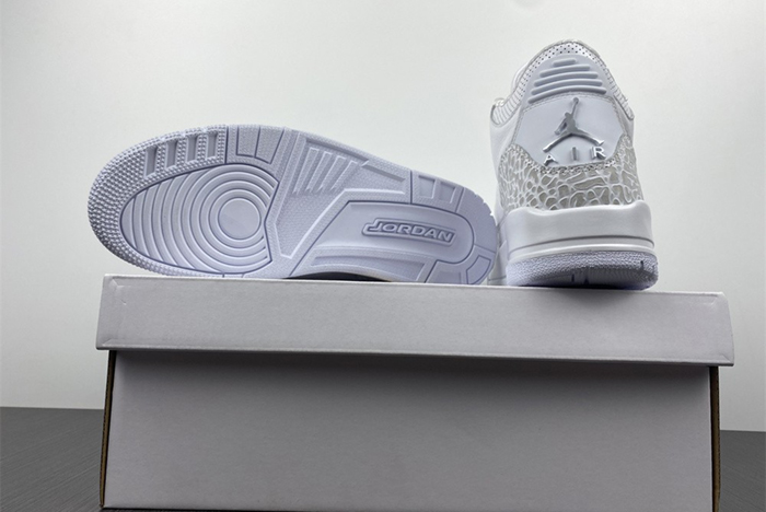 NIKE AIR JORDAN 3  429487-111