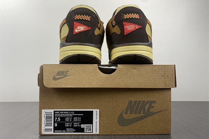 NIKE AIR MAX 1 Travis Scott x MAX1 DO9392-200