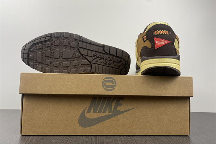 NIKE AIR MAX 1 Travis Scott x MAX1 DO9392-200