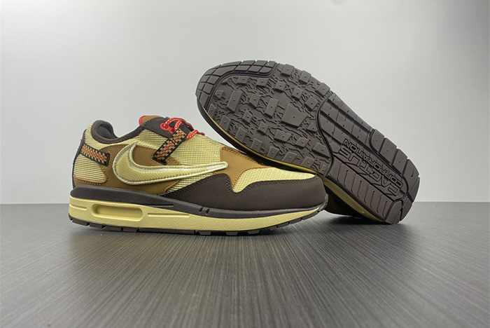 NIKE AIR MAX 1 Travis Scott x MAX1 DO9392-200