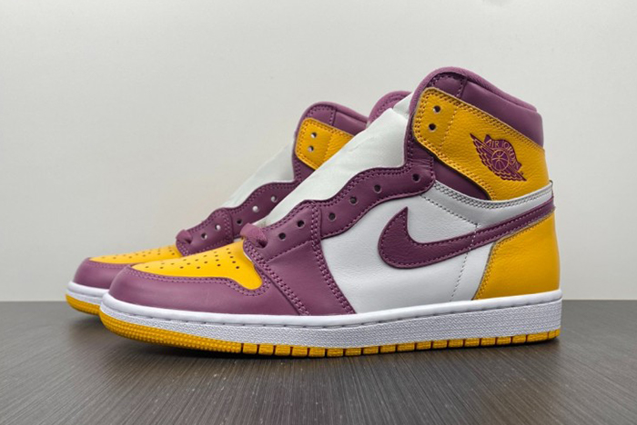 Air Jordan 1 High OG “Brotherhood” 555088-706