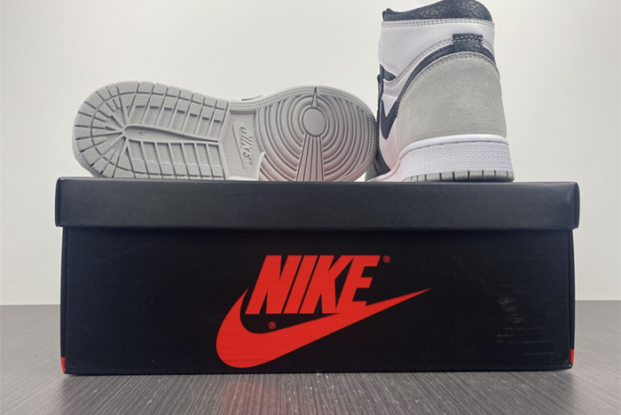 Air Jordan 1 575441-108