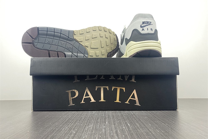 Patta x Nike Air Max 1  DH1348-002