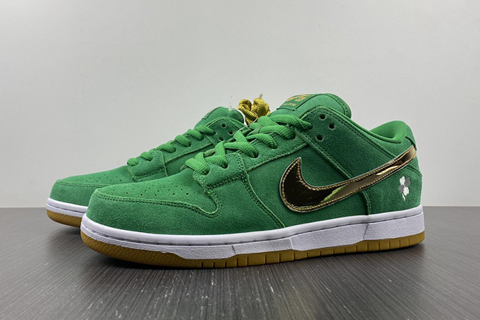 Nike SB Dunk Low “St.BQ6817-303