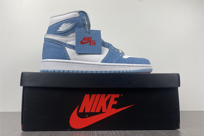 Air Jordan 1 High OG WMNS “Denim” DM9036-104