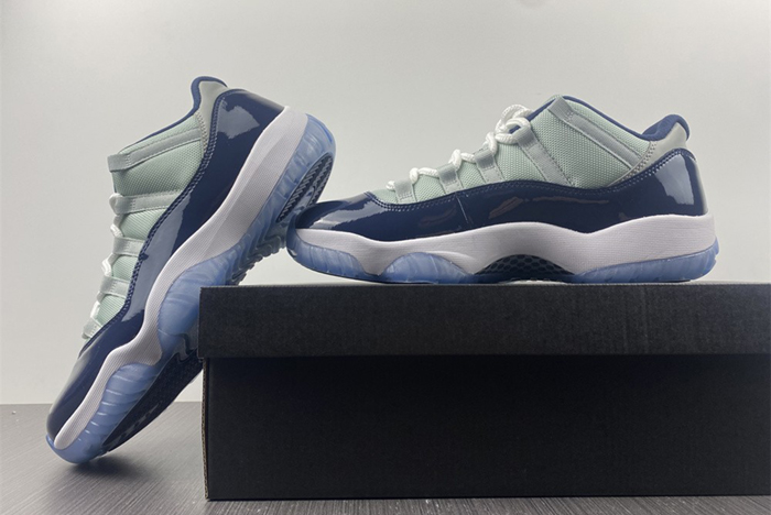 Air Jordan 11 Low AJ11 528895-007