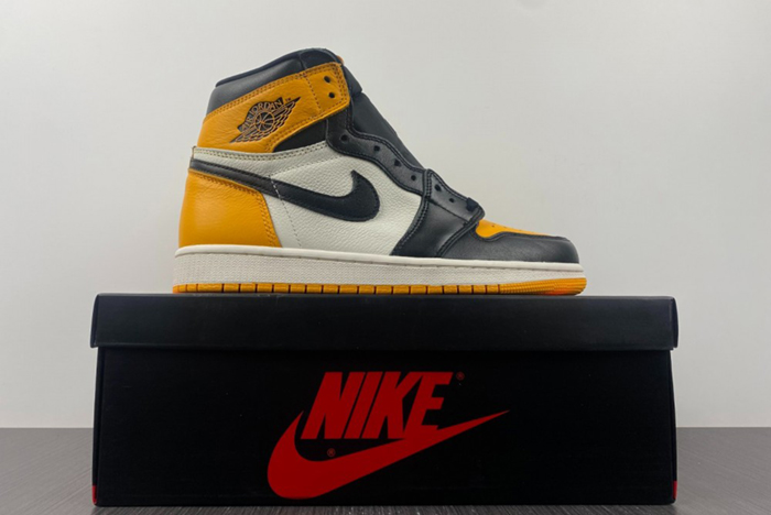 Air Jordan 1 High OG “Yellow Toe” 555088-711