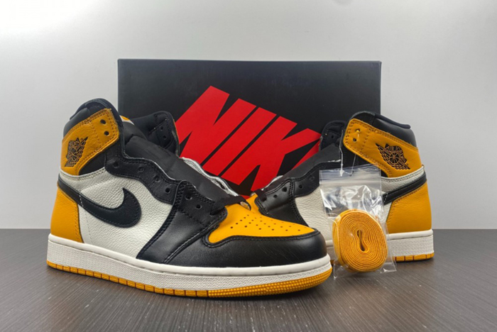 Air Jordan 1 High OG “Yellow Toe” 555088-711