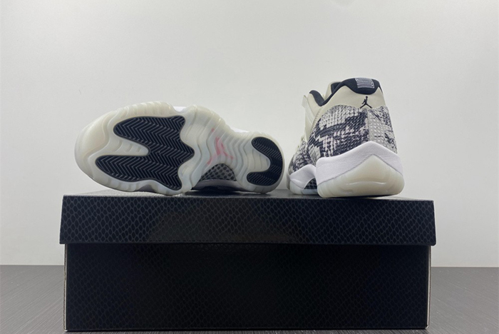 Air Jordan 11 Low CD6846-002