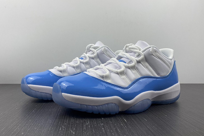 Air Jordans 11 Low ''University Blue'' 528895-106