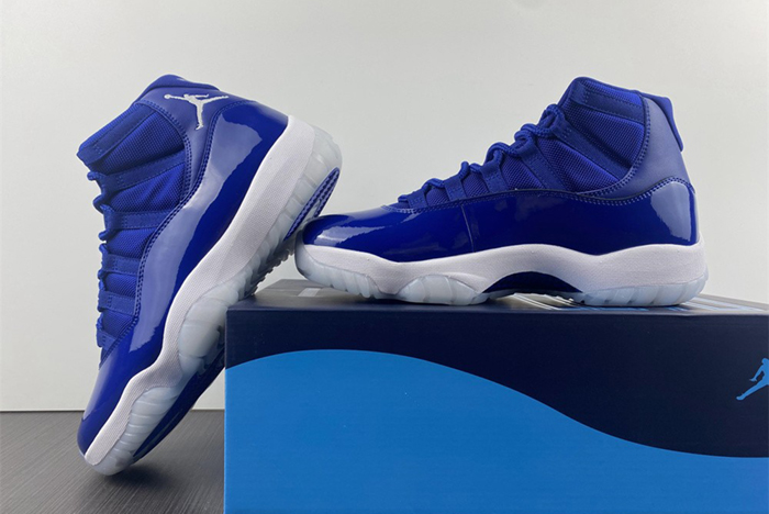 Air Jordan  11 AT7802-115