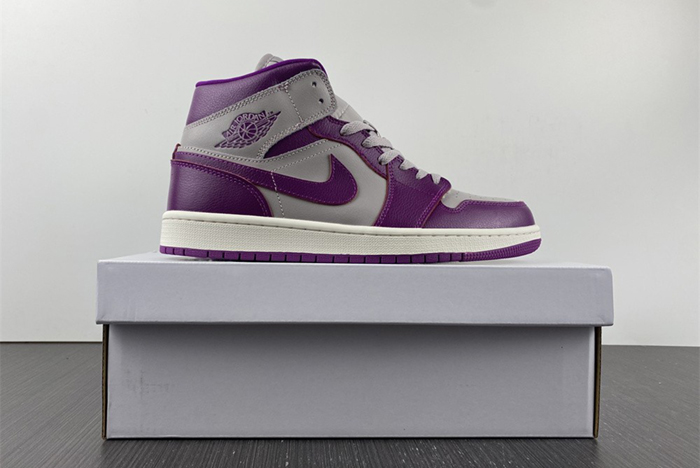 Air Jordan 1 Mid BQ6472-501