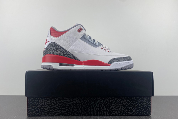 Air Jordan 3 OG “Fire Red” DN3707-160