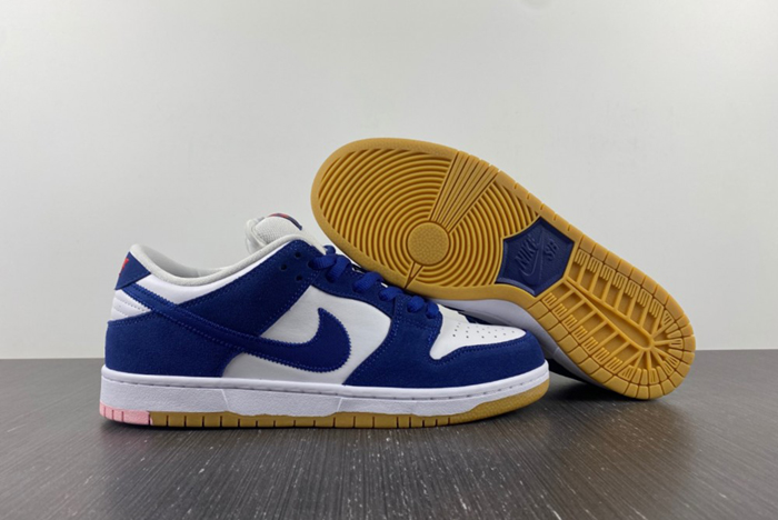 Nike SB Dunk Low “Los Angeles Dodgers” DO9395-400
