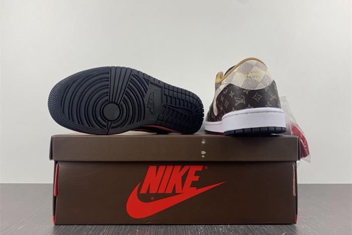 Air Jordan 1 Low  DM7866-216